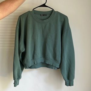 zara cropped sweatshirt